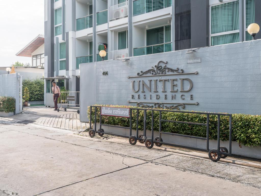 United Residence Ekamai Bangkok Buitenkant foto